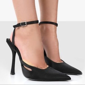 NWOB- ADAPT BLACK SATIN POINTED TOE COURT HEELS. Size UK 7 / US 9